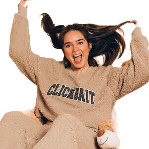 ClickBait David Dobrik Tan Sherpa Fleece Teddy Bear Fuzzy Crewneck Sweatshirt S